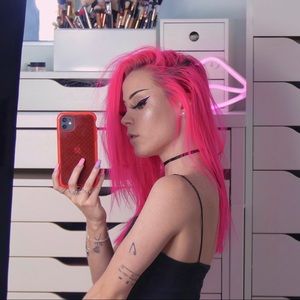 Meet your Posher, Vanessa